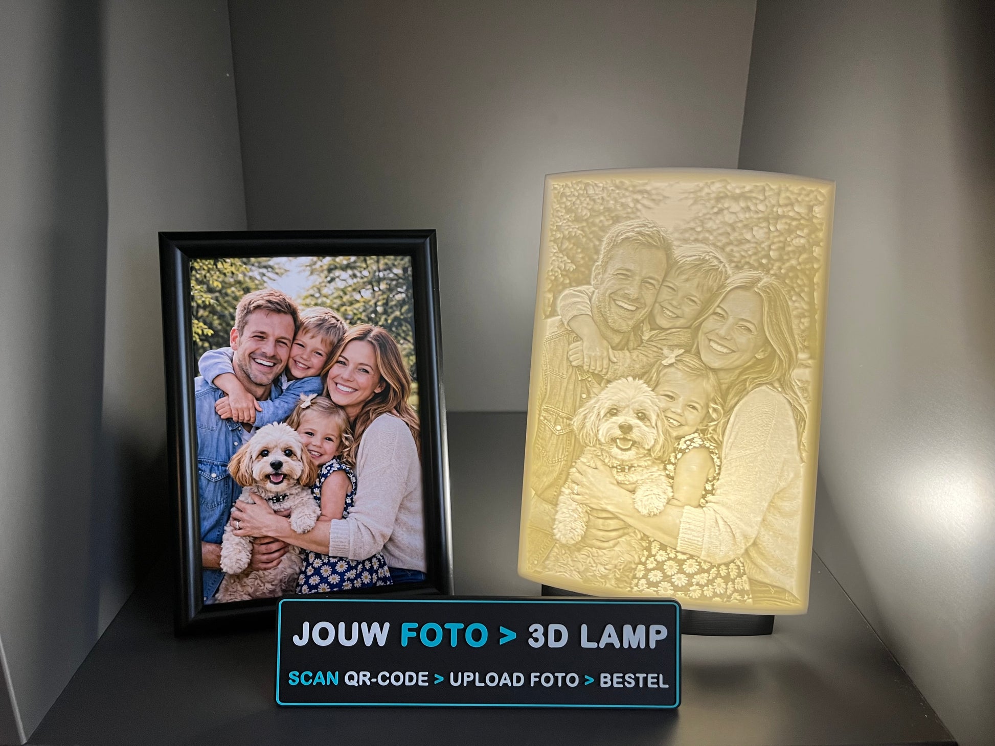 Foto 3D-lamp met eigen foto, brandend in het donker